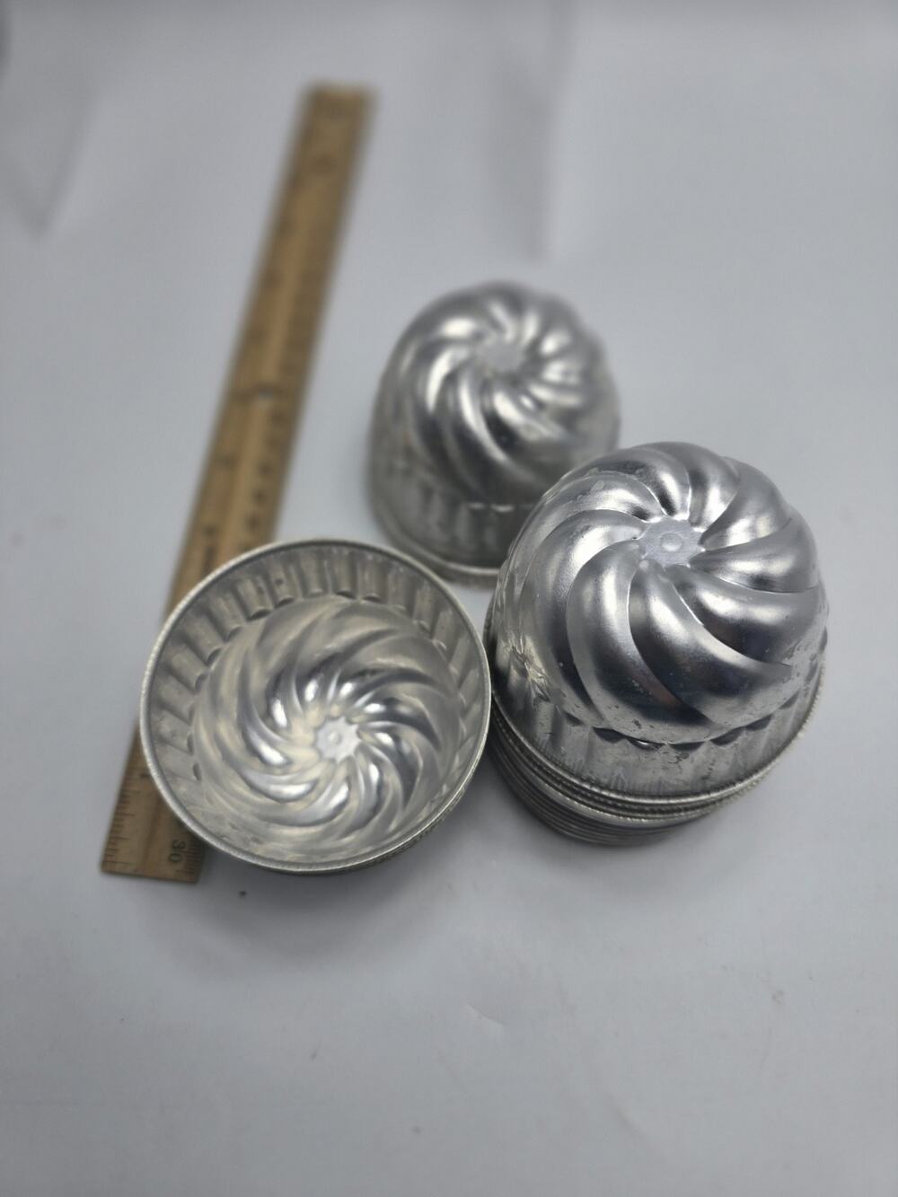 Jell-O Molds Vintage Aluminum Five Pieces Swirl 3 In